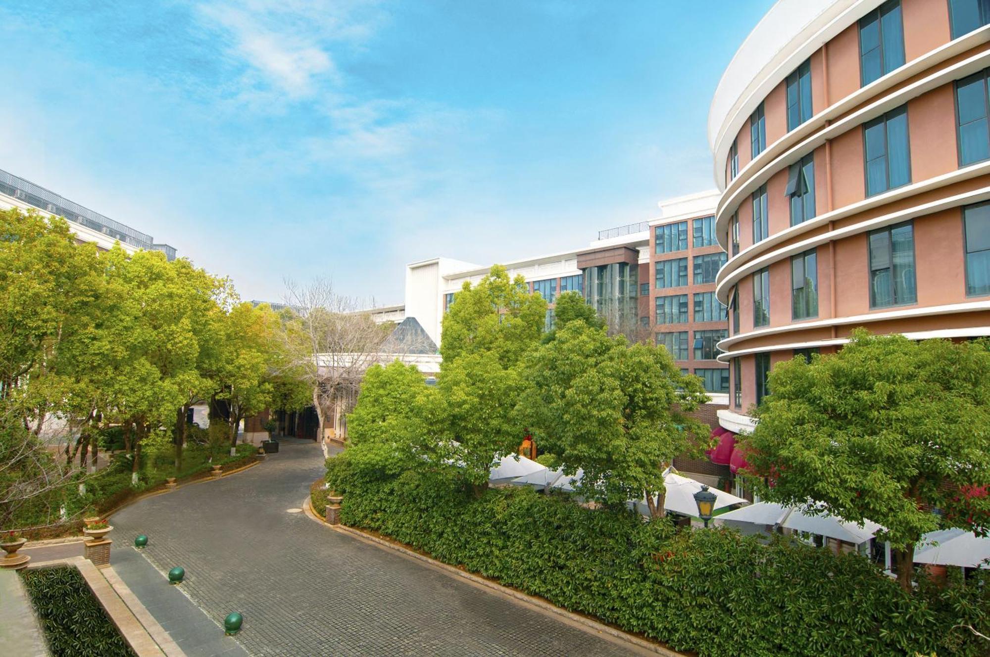 Royal Grace Hotel Optics Valley Wuhan Exterior photo